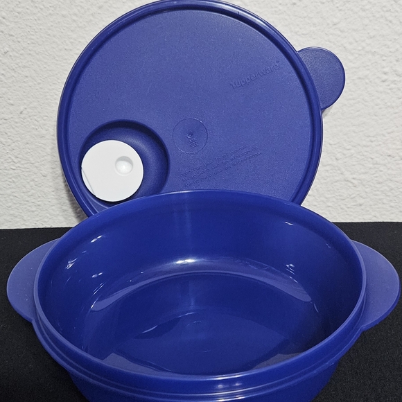 Tupperware Blue Dining Set - Picture 2 of 5
